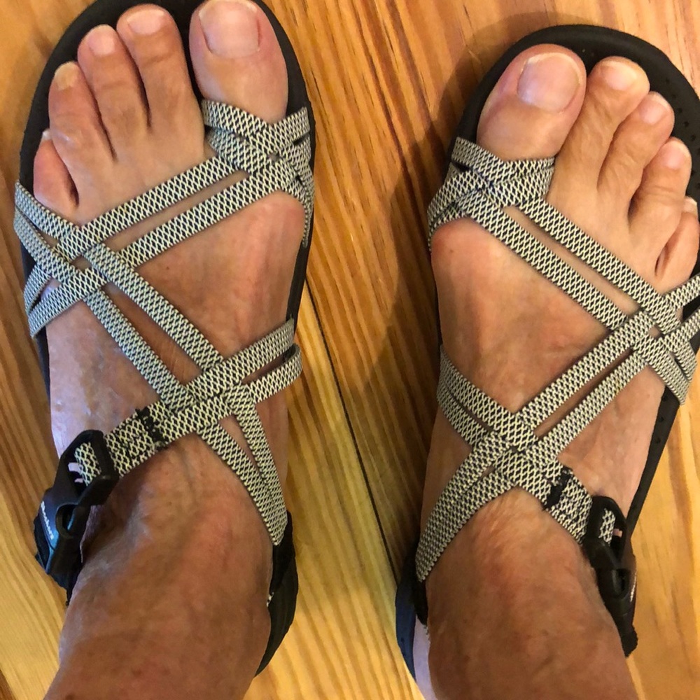 SKECHERS SANDALS: size 7 US